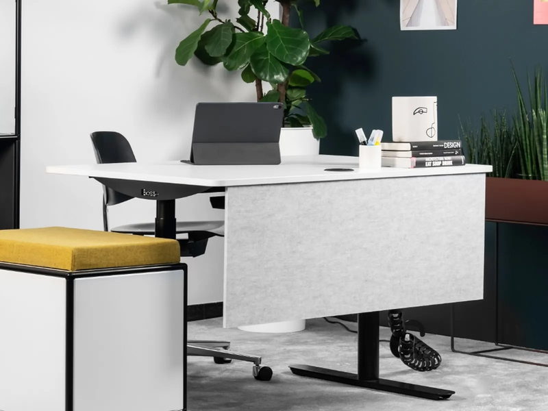 Mesa de oficina BOSSE Design Desks en un espacio de trabajo