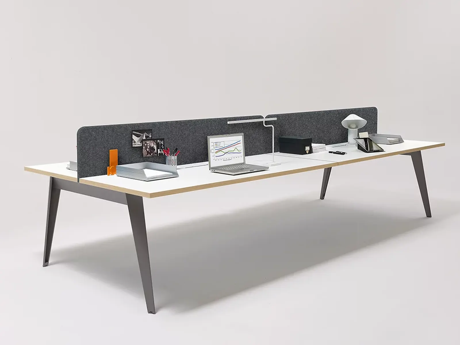 Martex Pigreco, bench con pantalla acústica, vista lateral