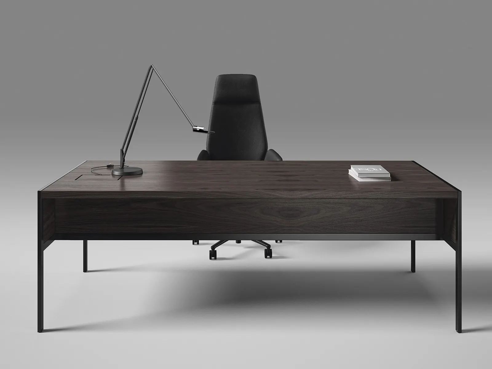 Ofifran Gallery, mesa de dirección sobre fondo de estudio