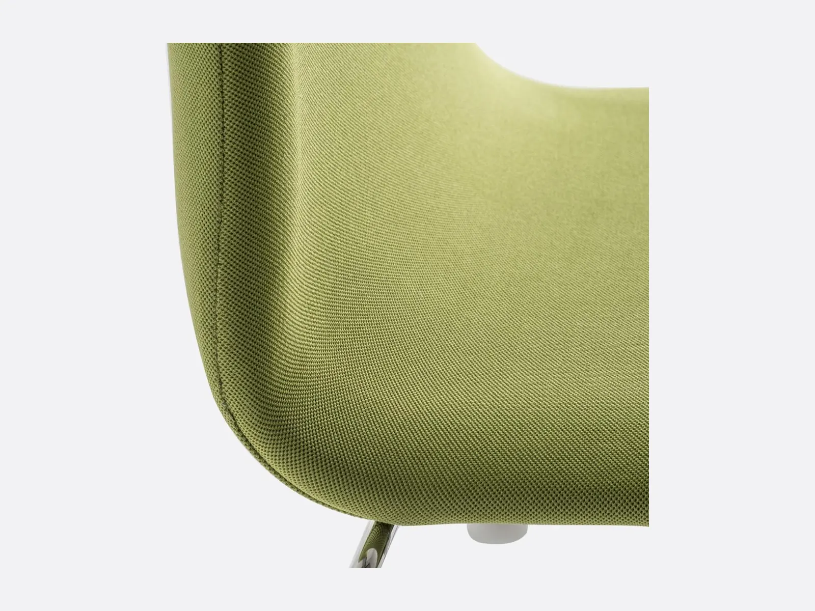 Pedrali Kuadra 1058, detalle del respaldo con perfil lumbar curvado