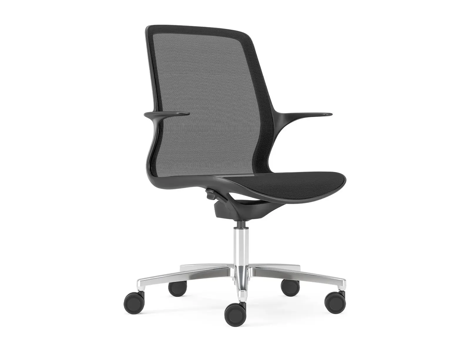Sillón Ovid en negro visto de perfil, con el brazo integrado que baja del respaldo al asiento en una sola pieza
