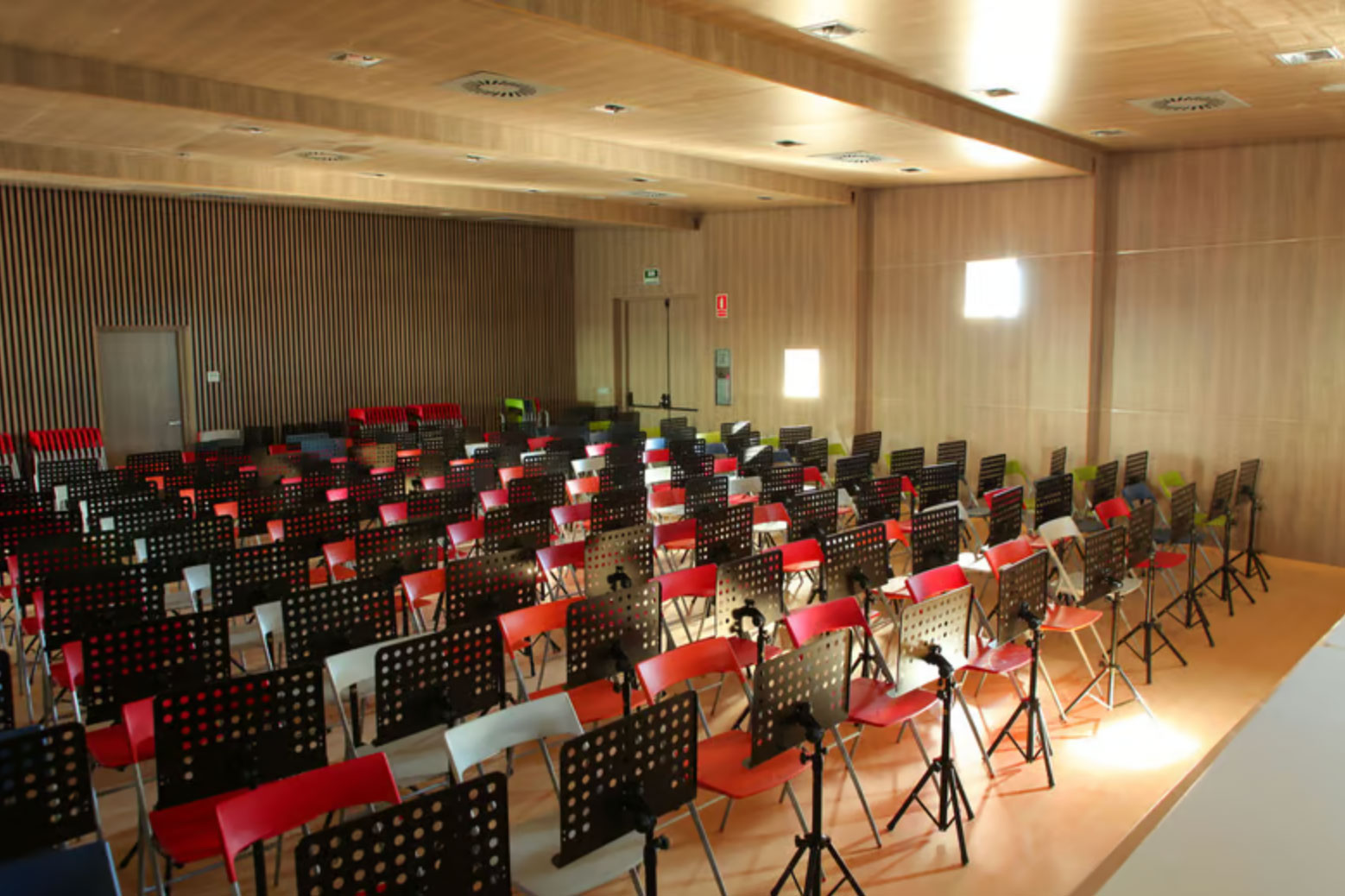 Conservatorio de enseñanza Auditorio de Torrevie4ja
