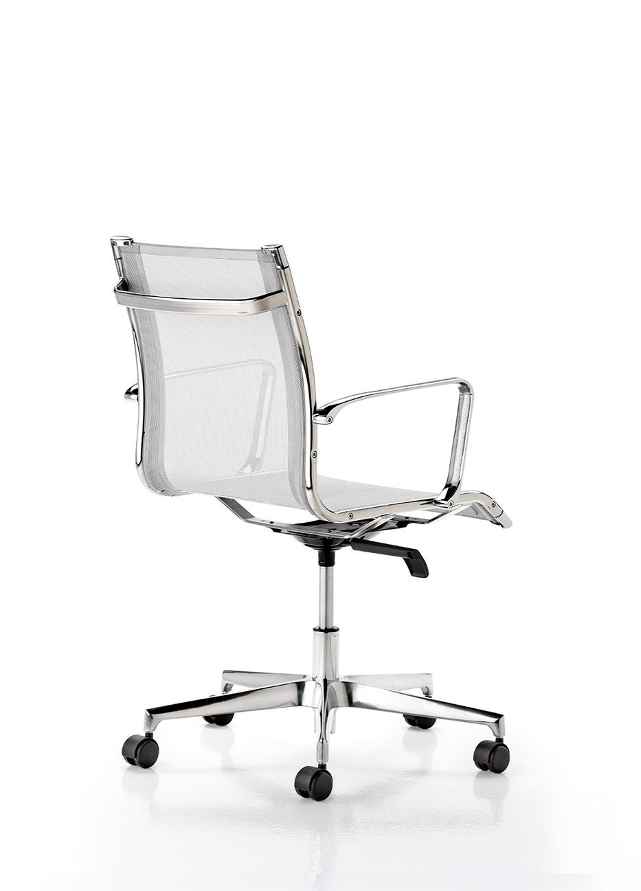 La silla direccional Slim de SYTA en un entorno de oficina
